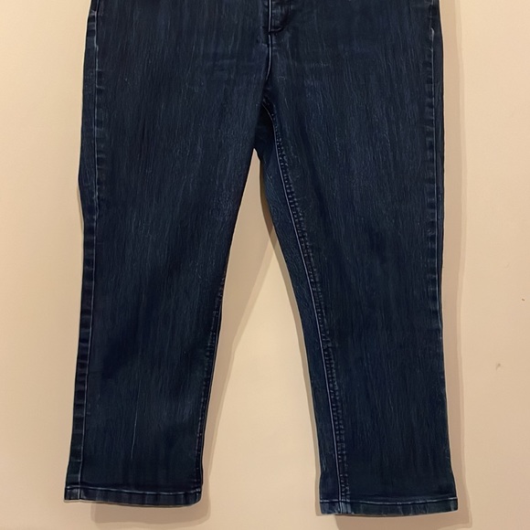 2/$30 Jones New York Signature Lexington Denim Capri Size 12 - Picture 5 of 13